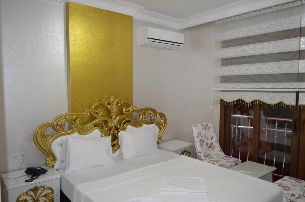 Alev Palace Otel Arsuz Quarto foto