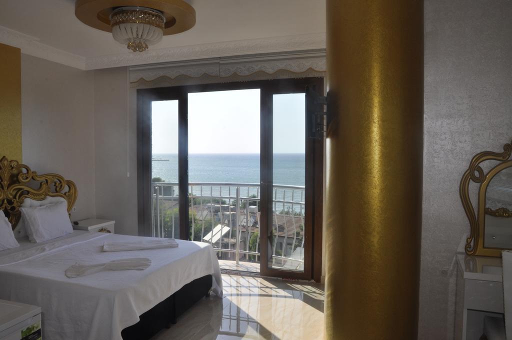 Alev Palace Otel Arsuz Quarto foto